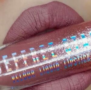 Jeffree Star Velour Liquid Lipstick - Human Nature